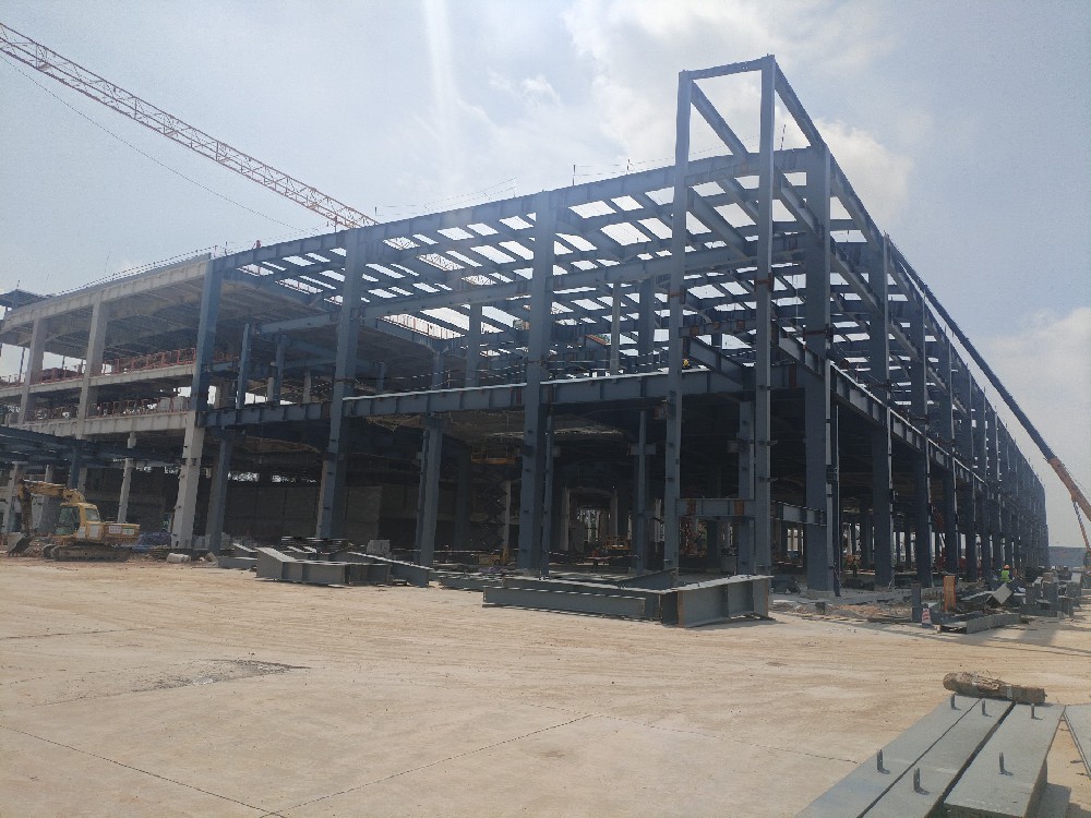 广州白云机场联邦快递中心货站钢结构加工项目